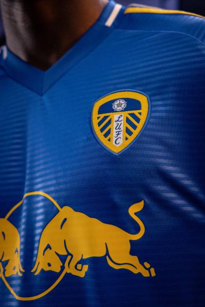 leeds_united_25_26_adidas_away_kit_d.jpg