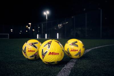 Mitre_FA_CUP_Ultimax_Pro_22_23_Yellow_Black_FA_Cup_Red_4.jpeg