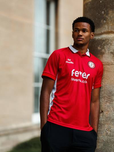 bristol_city_25_26_o_neills_home_kit_b.jpg