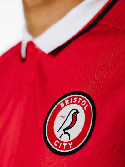 bristol_city_25_26_o_neills_home_kit_f.jpg
