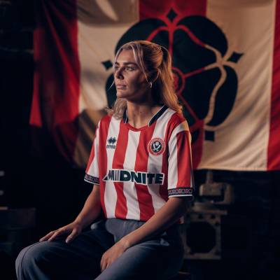 sheffield_united_25_26_errea_home_kit_b.jpg