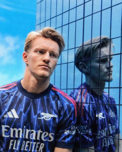 arsenal_25_26_adidas_away_kit_c.jpg