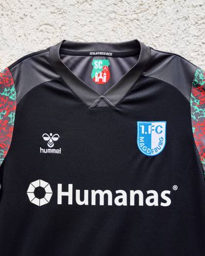 fc_magdeburg_25_26_hummel_third_kit_c.jpg