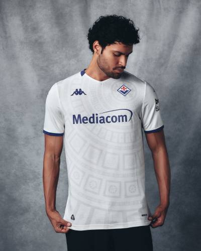 fiorentina_25_26_kappa_away_kit_b.jpg