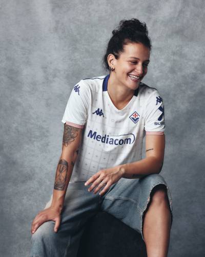 fiorentina_25_26_kappa_away_kit_d.jpg