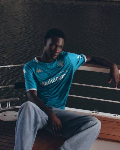 fiorentina_25_26_kappa_third_kit_c.jpg