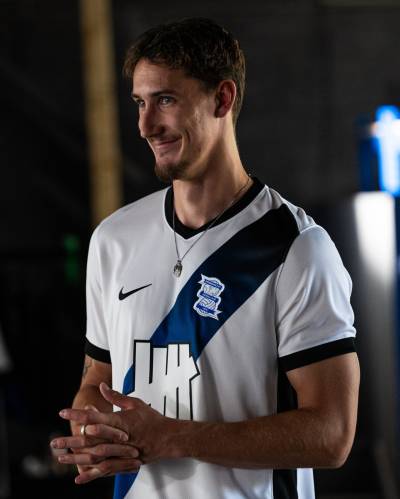 birmingham_city_25_26_nike_away_kit_a.jpg