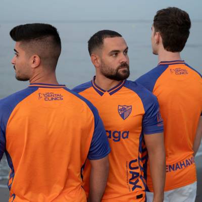 malaga_25_26_hummel_third_kit_c.jpg