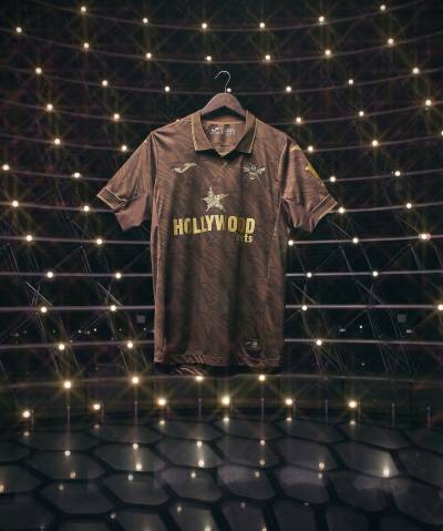brentford_25_26_joma_away_kit_a.jpg