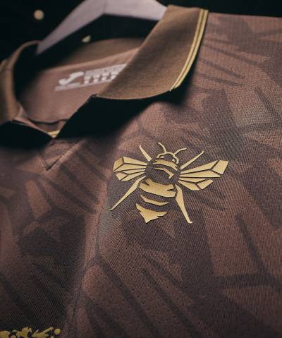 brentford_25_26_joma_away_kit_c.jpg