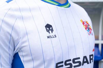 tranmere_rovers_25_26_mills_home_kit_d.jpg