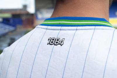 tranmere_rovers_25_26_mills_home_kit_e.jpg