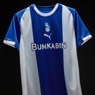 oldham_athletic_25_26_puma_home_kit_d2.jpg