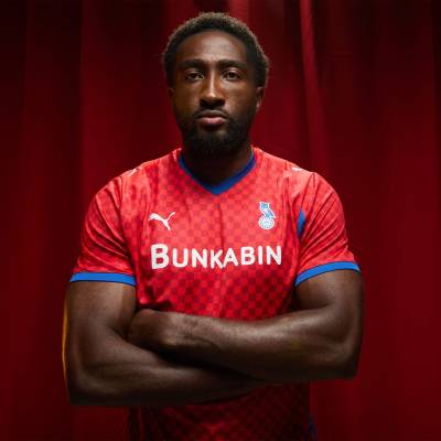 oldham_athletic_25_26_puma_away_kit_3.jpg