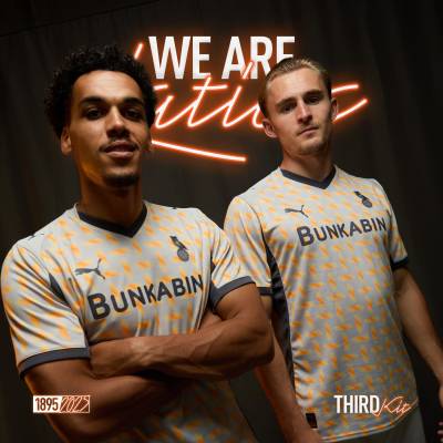 oldham_athletic_25_26_puma_third_kit_f.jpg
