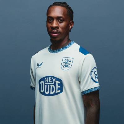 huddersfield_town_25_26_castore_away_kit_f.jpg