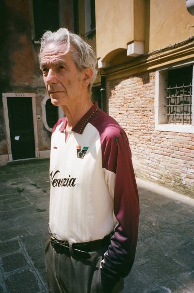 venezia_25_26_nocta_away_kit_c.jpg