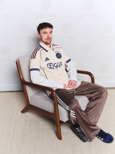ajax_25_26_adidas_third_kit_a.jpg