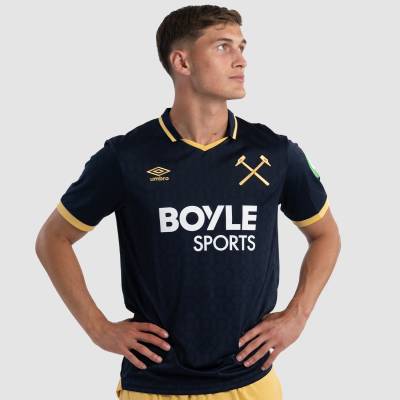 west_ham_united_25_26_umbro_third_kit_g1.jpg