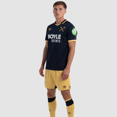 west_ham_united_25_26_umbro_third_kit_g4.jpg