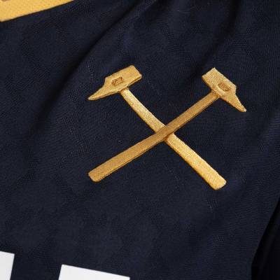 west_ham_united_25_26_umbro_third_kit_g5.jpg