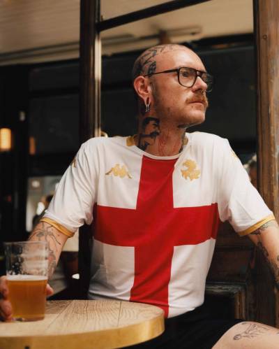 genoa_25_26_kappa_away_kit_a.jpeg