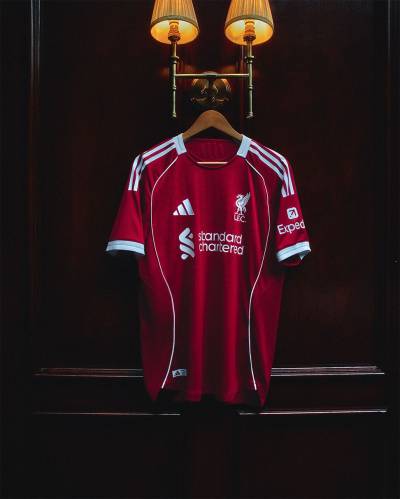 liverpool_25_26_adidas_home_kit_c.jpg