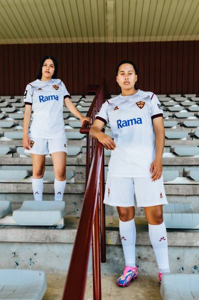 stellenbosch_25_26_le_coq_sportif_home_away_kits_e.jpg
