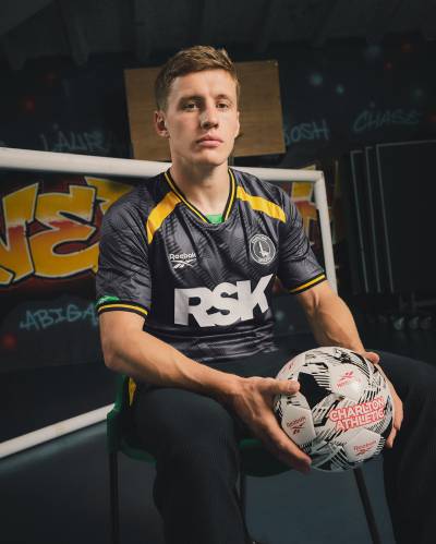 charlton_athletic_25_26_reebok_third_kit_b.jpg
