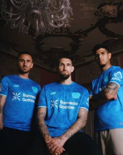 bayer_04_leverkusen_25_26_new_balance_third_kit_e.jpg