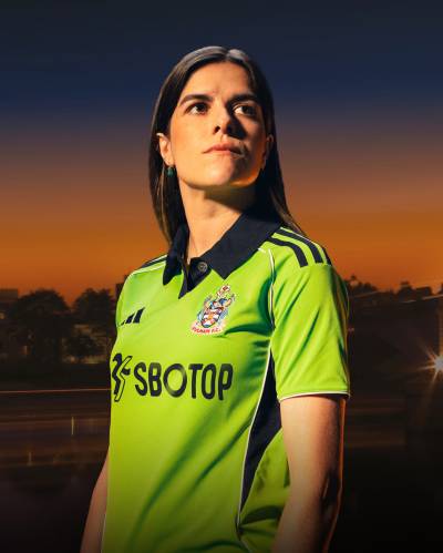 fulham_25_26_adidas_away_kit_c.jpg