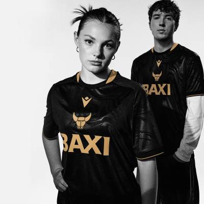 oxford_united_25_26_macron_away_kit_h.jpg