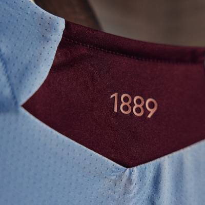 brentford_25_26_joma_third_kit_e.jpg
