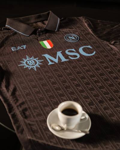 napoli_25_26_ea7_third_kit_f.jpg