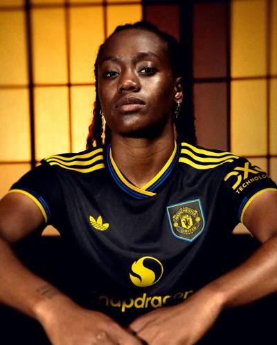manchester_united_25_26_adidas_third_kit_e.jpg