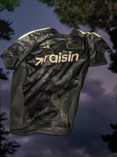 union_berlin_25_26_adidas_away_kit_b.jpg