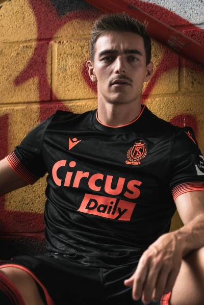 standard_de_liege_25_26_macron_third_kit_a.jpg