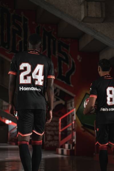 standard_de_liege_25_26_macron_third_kit_f.jpg