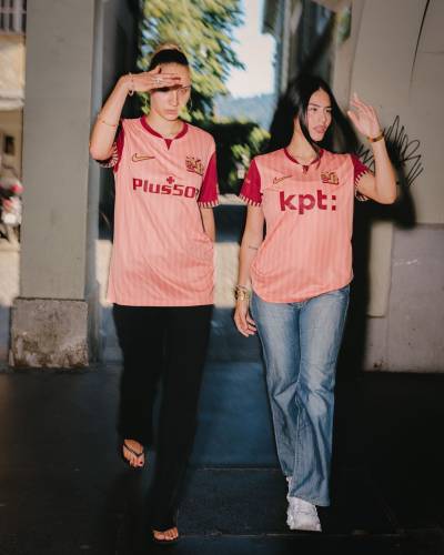 young_boys_25_26_nike_third_kit_b.jpeg