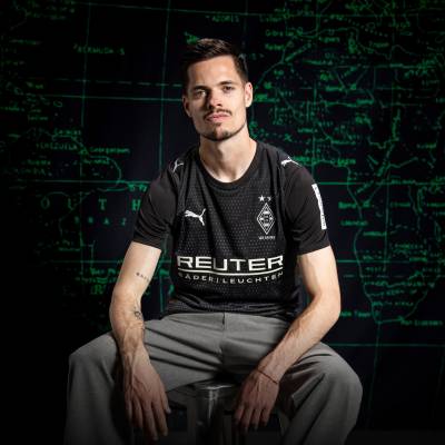 borussia_monchengladbach_25_26_puma_125th_anniversary_third_kit_b.jpg