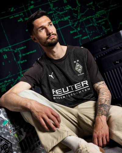 borussia_monchengladbach_25_26_puma_125th_anniversary_third_kit_d.jpg