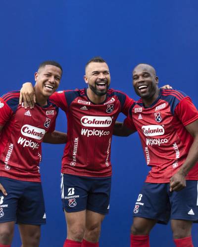 independiente_medellin_2023_home_kit_a.jpeg