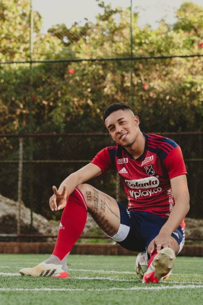 independiente_medellin_2023_home_kit_f.jpeg