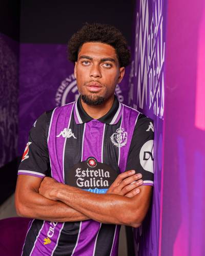 real_valladolid_25_26_kappa_away_kit_2.jpg