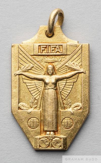 1962_Chile_FIFA_World_Cup_Winners_Medal_a.jpeg
