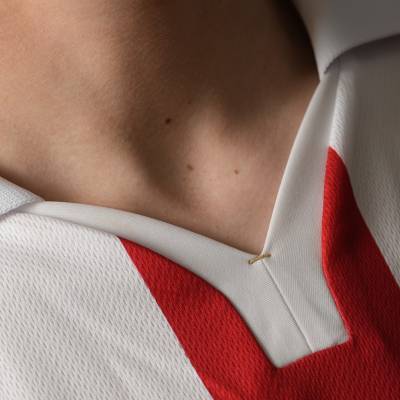 estudiantes_2025_ruge_120th_anniversary_kits_c.jpg