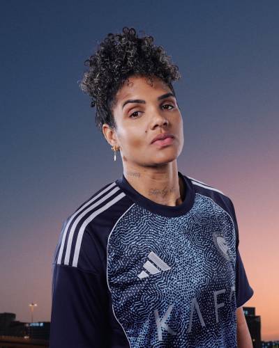 al_nassr_25_26_adidas_away_kit_f.jpg