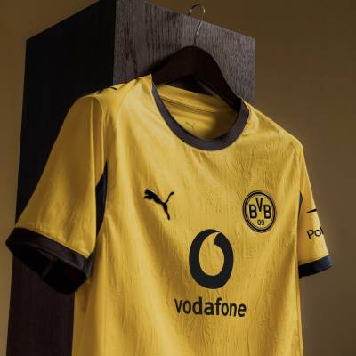 borussia_dortmund_25_26_puma_cup_kit_a.jpg