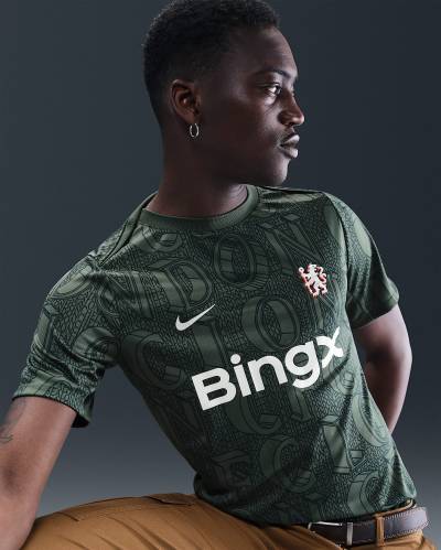 chelsea_25_26_nike_pre_match_jersey_galactic_jade_outdoor_green_phantom_b.jpeg