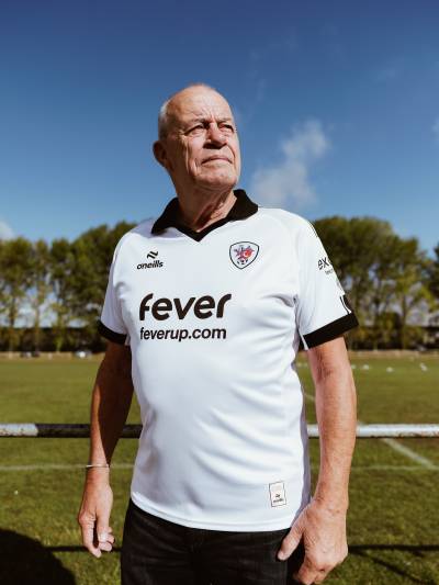 bristol_city_25_26_o_neills_away_kit_a.jpg